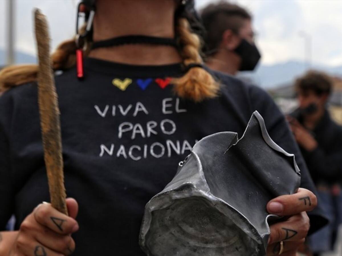 Ordenan encierro total en Antioquia por desmanes