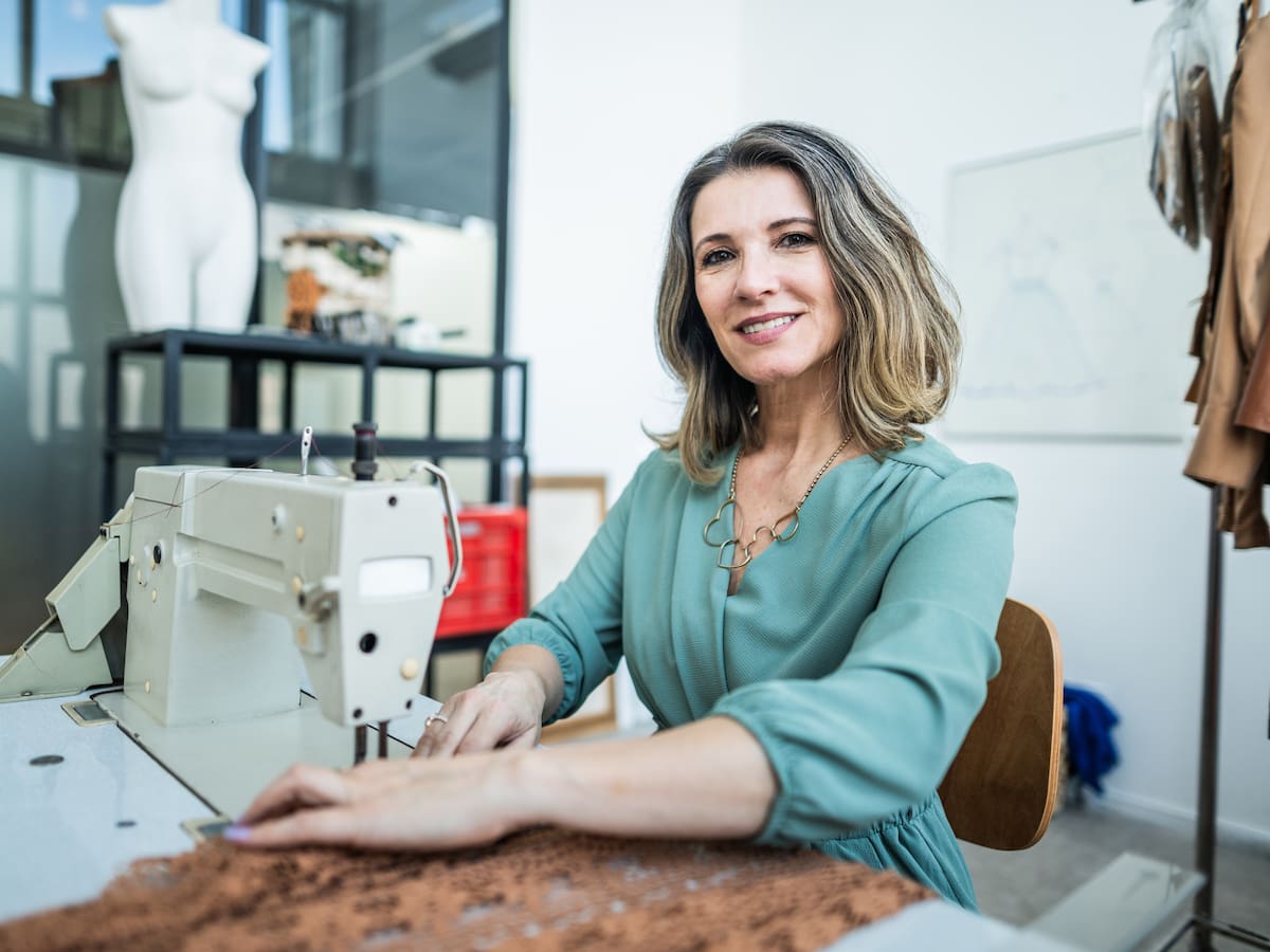 ¿Le gustaría aprender a coser con el SENA? Así puede inscribirse en el curso gratuito