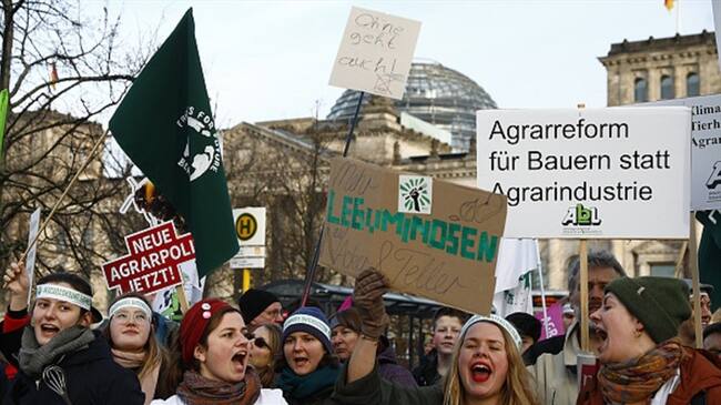 Emergencia ecológica choca con malestar campesino en Alemania. Foto: Getty Images