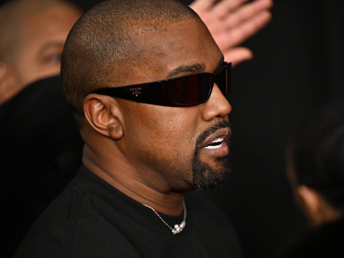 La exasistente de Kanye West acusó al rapero de agresión y tráfico sexual