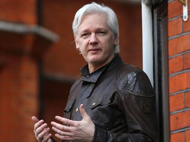 Assange lleva más de un año en prisión sin deberle nada a la justicia: Fidel Narváez
