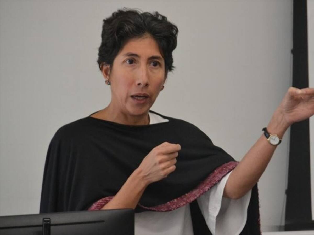 En La Prueba ponemos a prueba a Marcela Eslava, decana de Economía de UniAndes