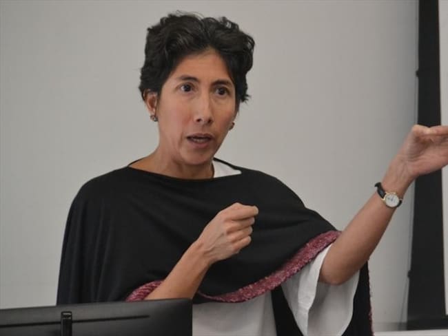 En La Prueba ponemos a prueba a Marcela Eslava, decana de Economía de UniAndes