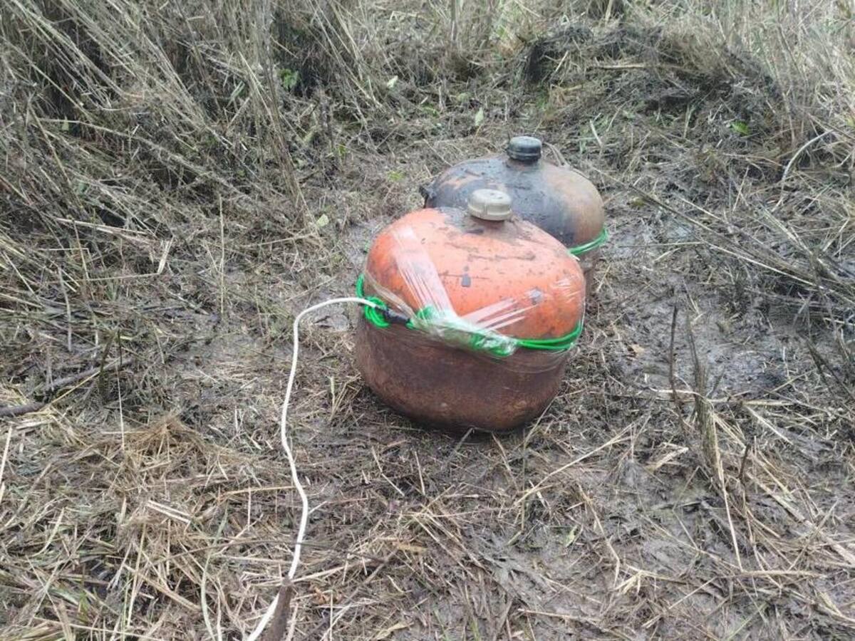 Hallan artefactos explosivos improvisados del GAO-r Raúl Reyes en el sur del país