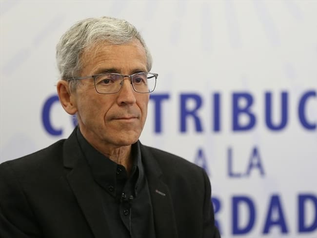 Espero que Uribe pida perdón por los falsos positivos: Padre Francisco de Roux