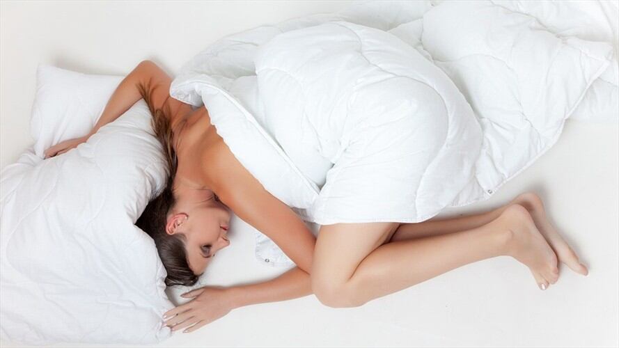 Beneficios de dormir desnudo. Foto: Pixabay