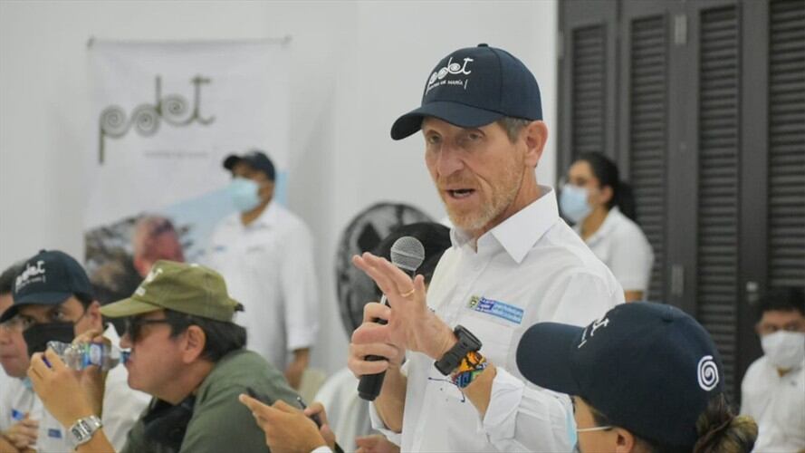 El alto consejero para la Estabilización, Emilio Archila, invitó al sector financiero a seguir apostándole a los negocios en las zonas rurales del país.. Foto: Twitter: @EmilioJArchila