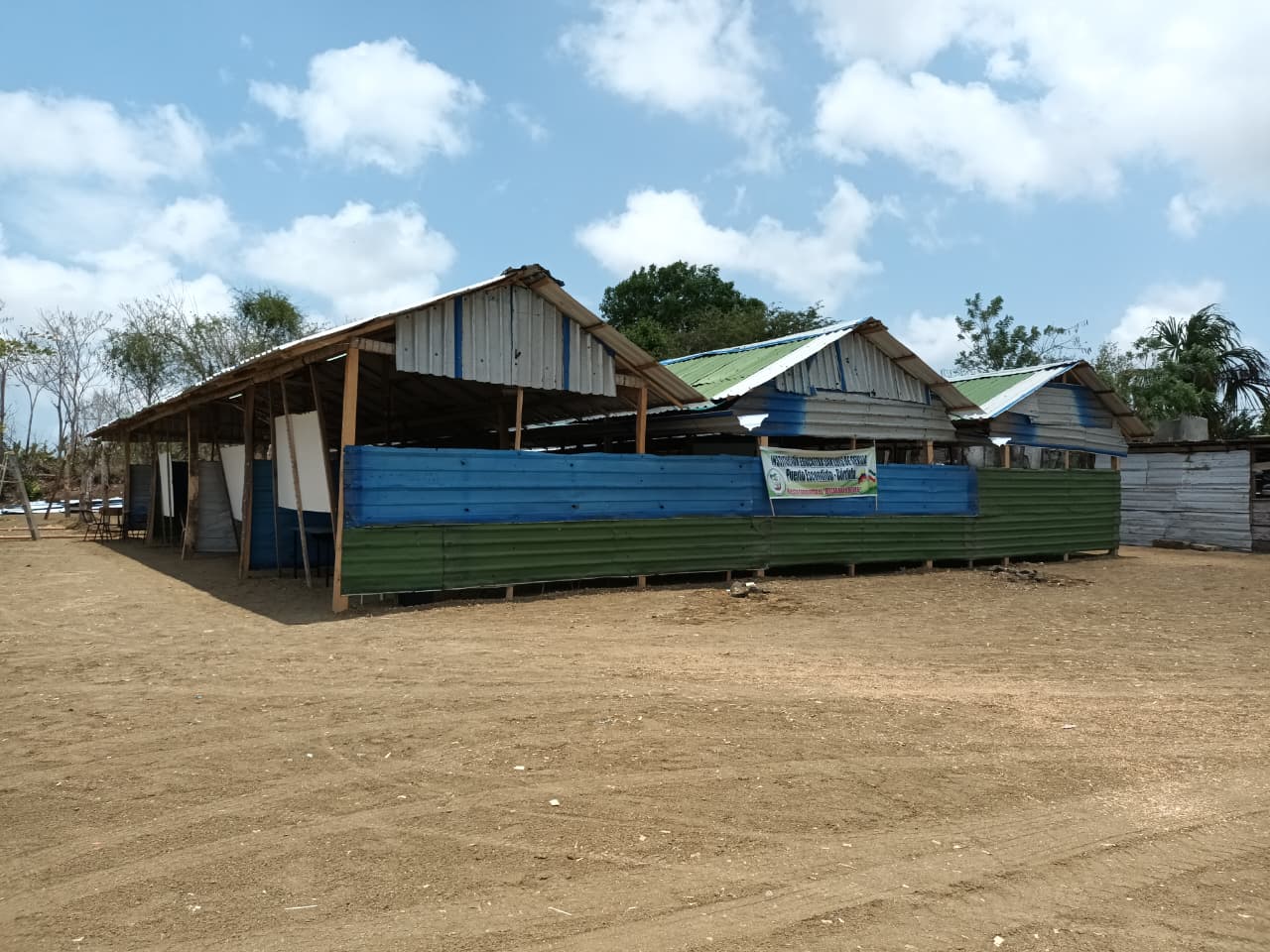 Colegio San Luis de Sevilla, Puerto Escondido, Córdoba. Foto: La W/Claudia Hernández.