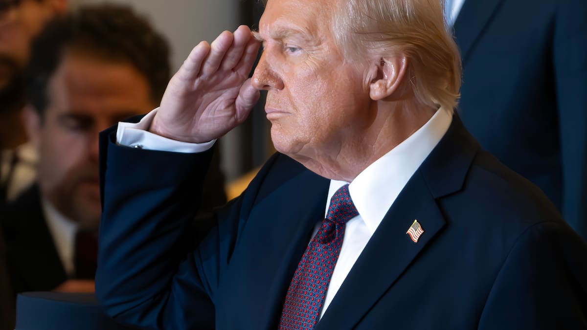 Trump destituyó a la primera mujer en dirigir una rama de las Fuerzas Armadas de EE.UU.