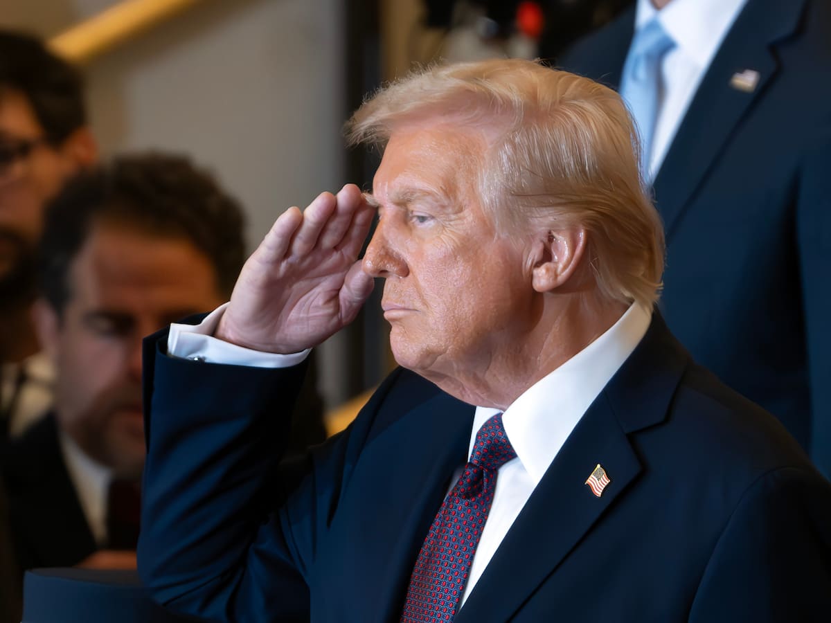 Trump destituyó a la primera mujer en dirigir una rama de las Fuerzas Armadas de EE.UU.