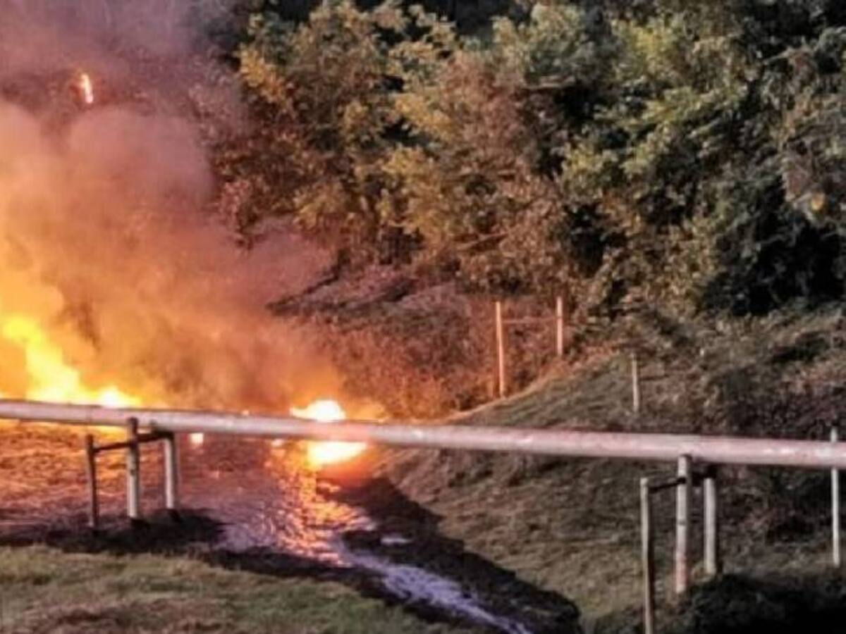 Ofrecen recompensa por atentados en oleoductos de Ecopetrol