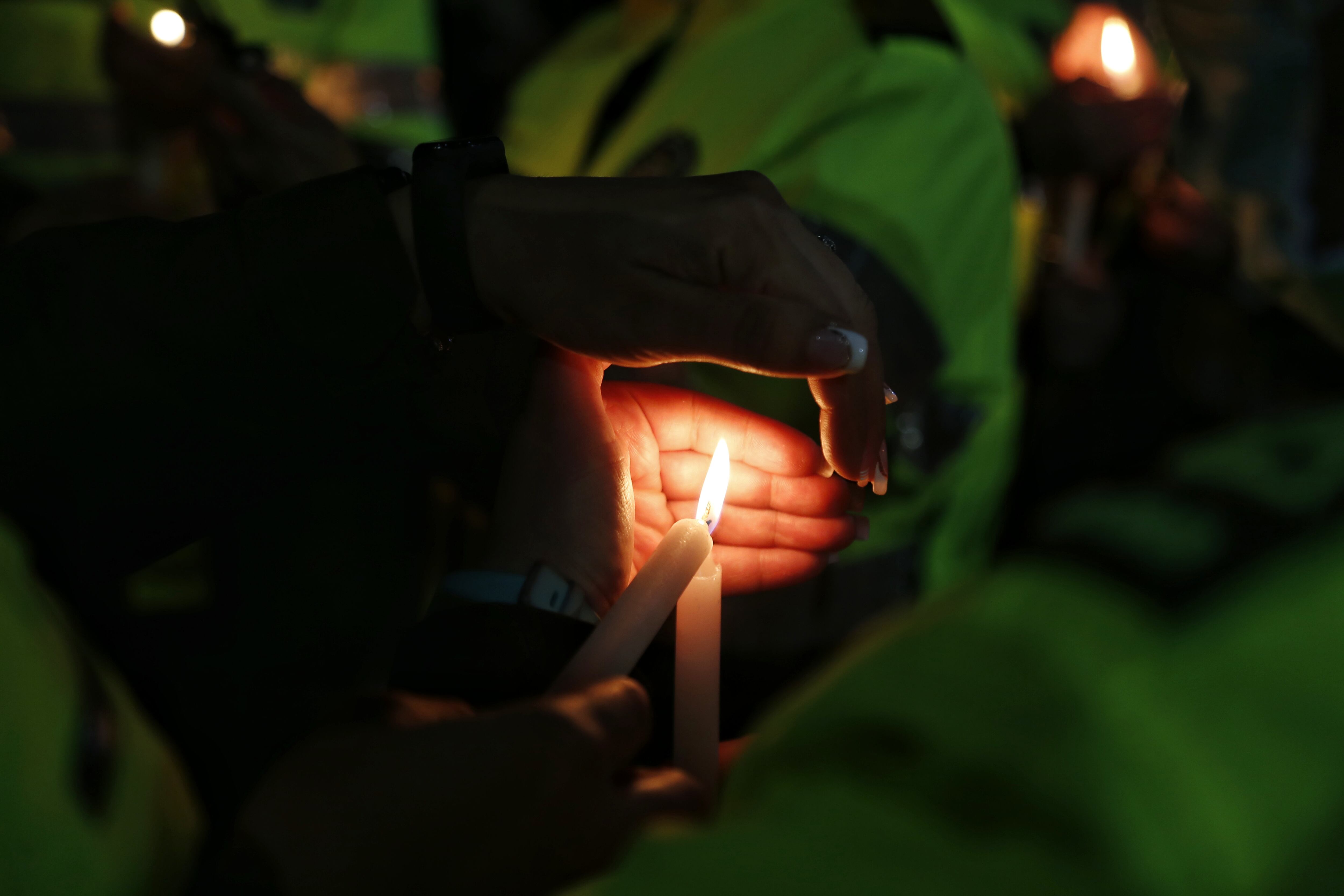 Referencia de una velatón de la Policía Nacional. (Colprensa - Álvaro Tavera)