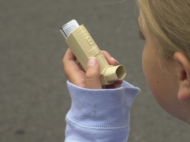 15 de cada 100 niños en Colombia tienen asma muy probablemente por las condiciones ambientales de la ciudad y muchas áreas del país: neumólogo Alejandro Casas. Foto: Getty Images