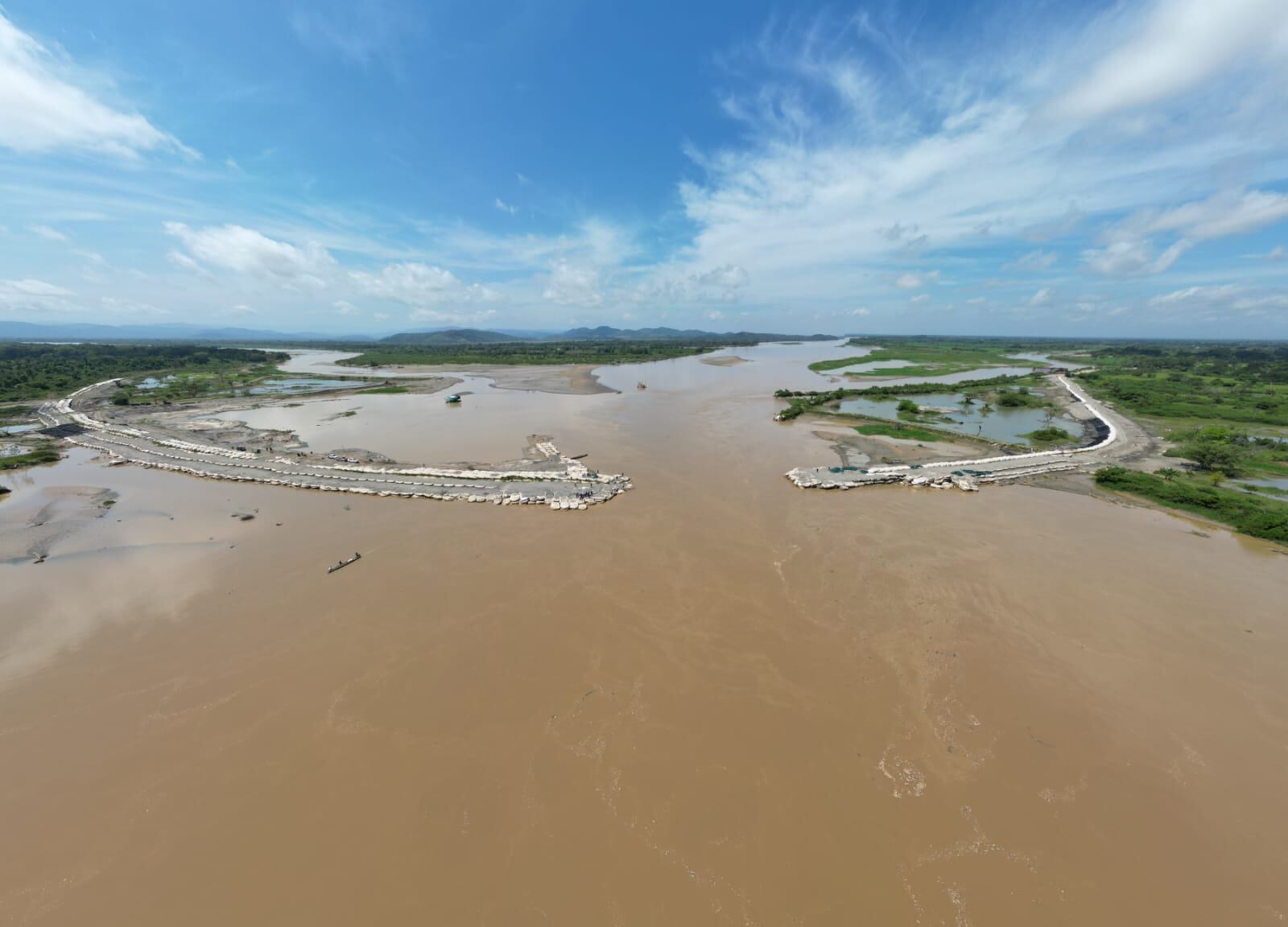 Vamos a construir una obra que verdaderamente funcione: UNGRD sobre el boquete ‘Caregato’. Foto: UNGRD.