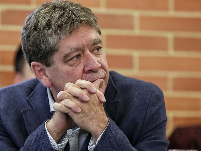 Se debe establecer como prioridad la salud de todas las personas: Bruce Mac Master