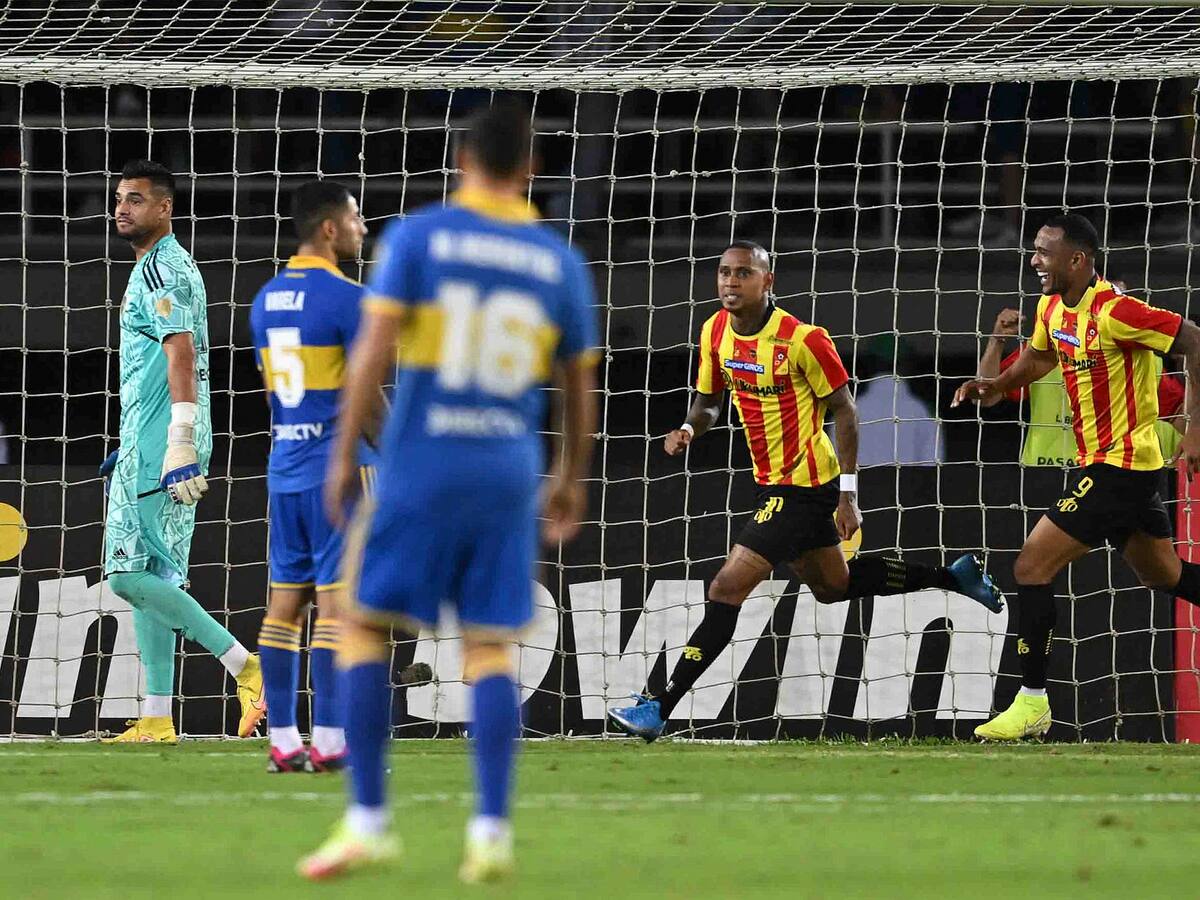 Con los pies en la tierra: Alejandro Restrepo tras victoria del Pereira ante Boca Juniors