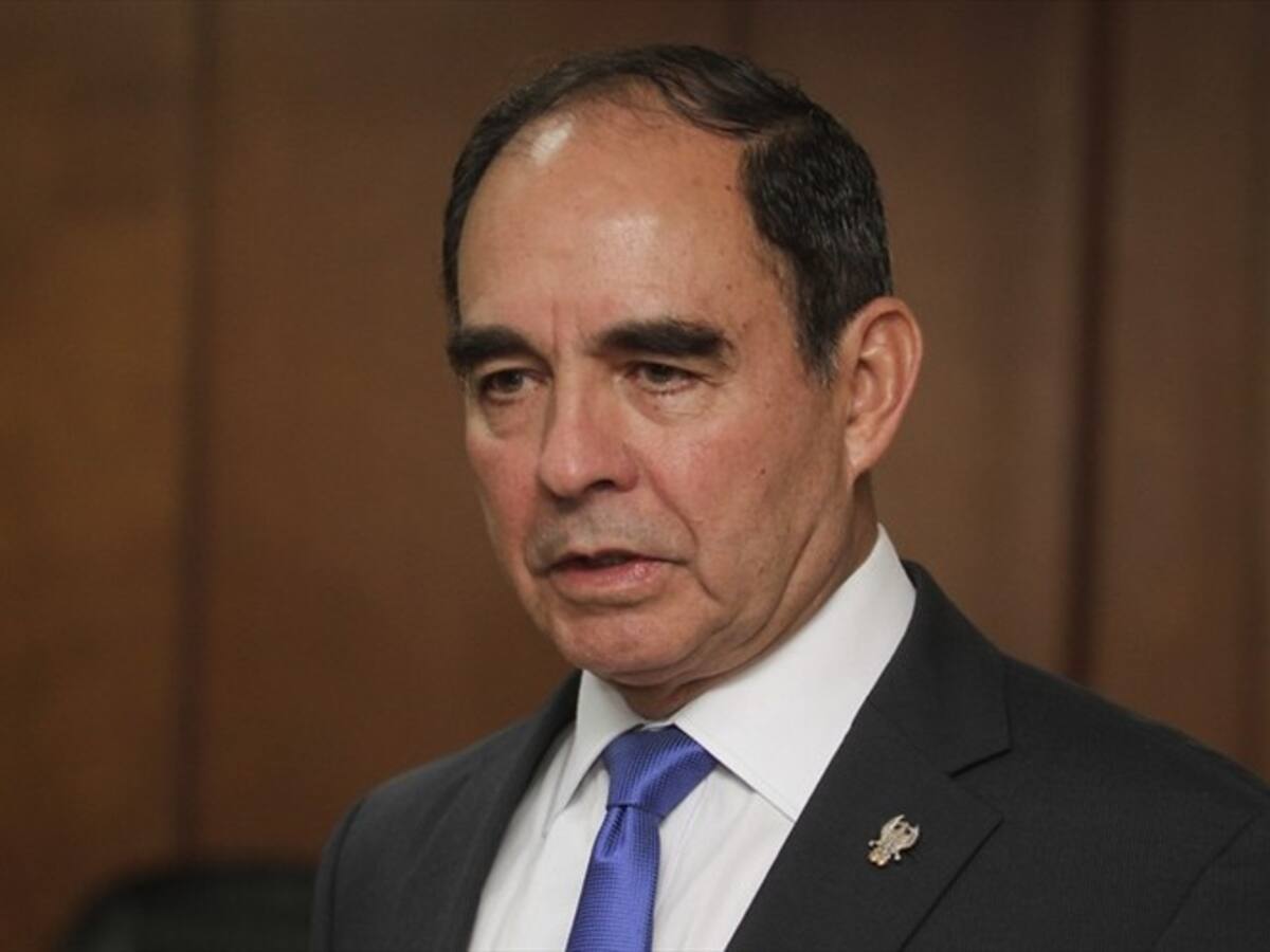 General Uscátegui pide al coronel Orozco que responda por masacre de Mapiripán