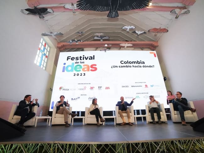 Daniel Suárez, Hernando García, Laura González, Juan Pablo Calvás, Mauricio Rosillo y Carlos Ortiz en el Festival de las Ideas 2023