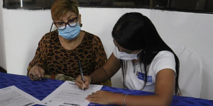 En jornadas alternas en Santa Marta, las víctimas recibieron indemnizaciones por al menos 6.700 millones de pesos. Foto: Cortesía