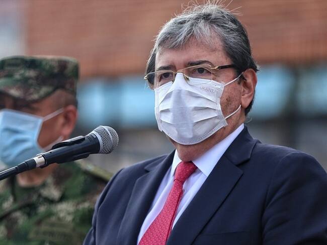 Carlos Holmes Trujillo sigue recibiendo soporte ventilatorio en el centro hospitalario. Foto: Colprensa