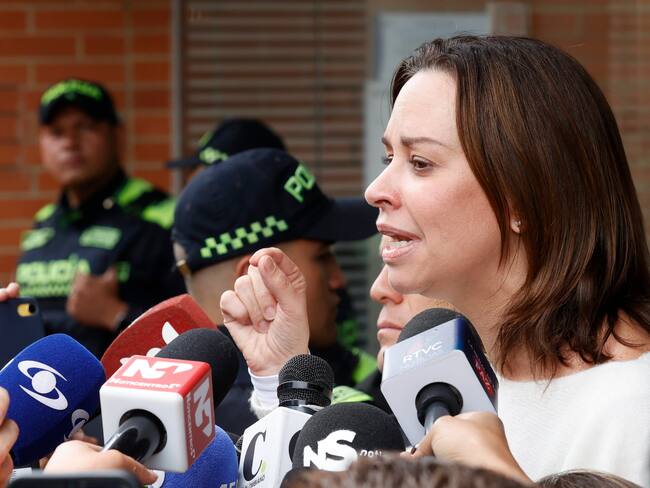 María Claudia Tarazona, esposa del senador y precandidato presidencial colombiano Miguel Uribe Turbay. Foto: EFE.