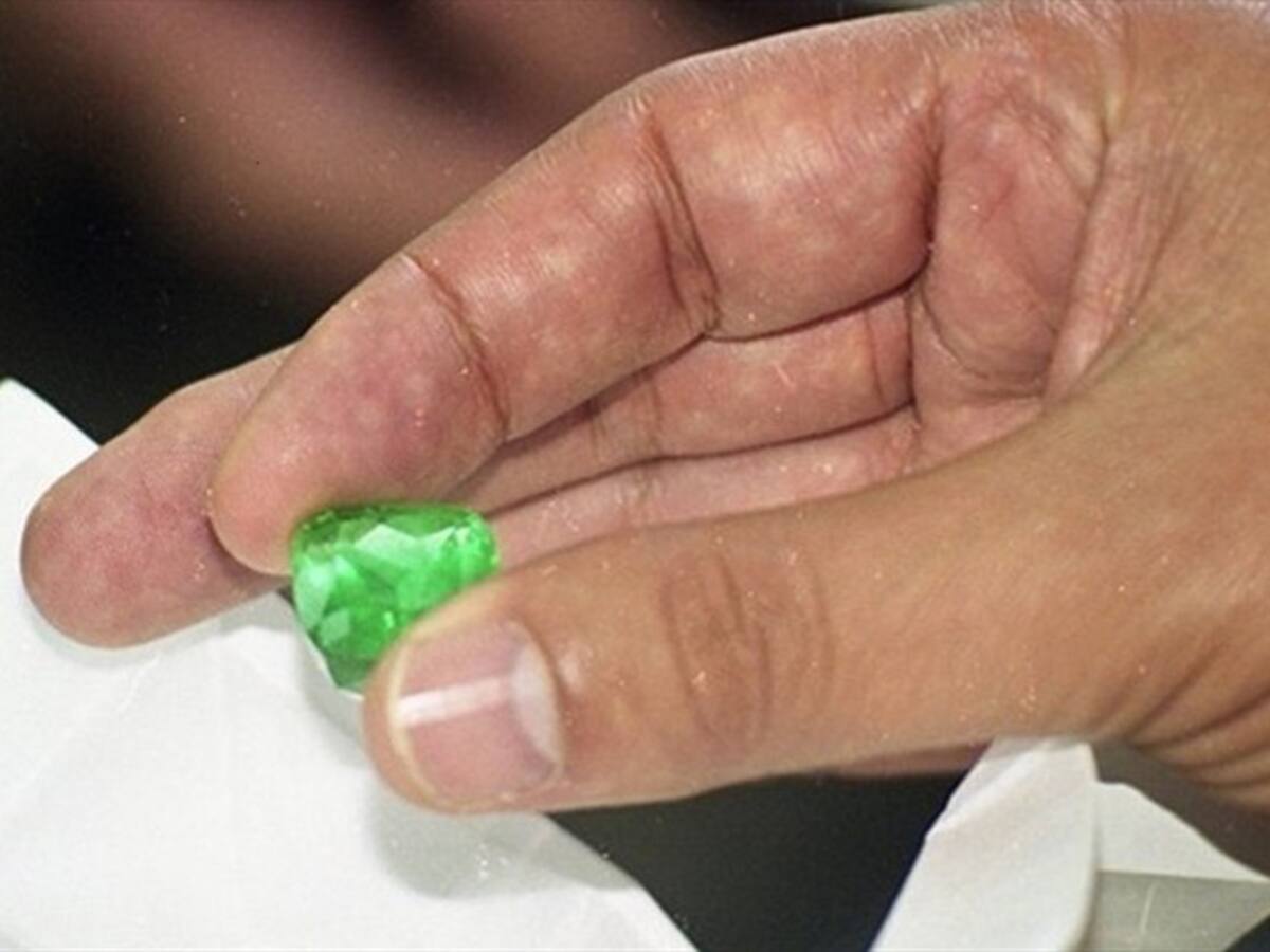 Productores de esmeraldas buscan recuperar el auge de la década de los 90