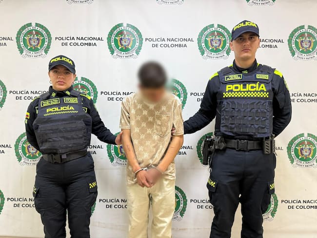 Tras persecución por la calle 26, en Bogotá, la Policía recuperó camioneta robada en Kennedy. Foto: suministrada.