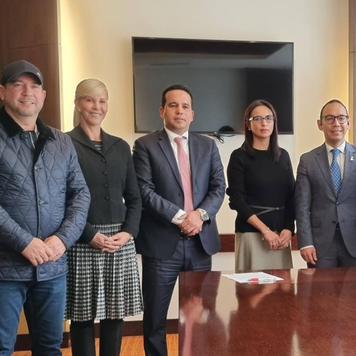 P. Liberal, Conservador, CR y U apoyarán a María Fernanda Rangel para la Contraloría