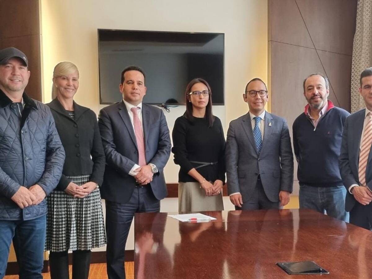 P. Liberal, Conservador, CR y U apoyarán a María Fernanda Rangel para la Contraloría