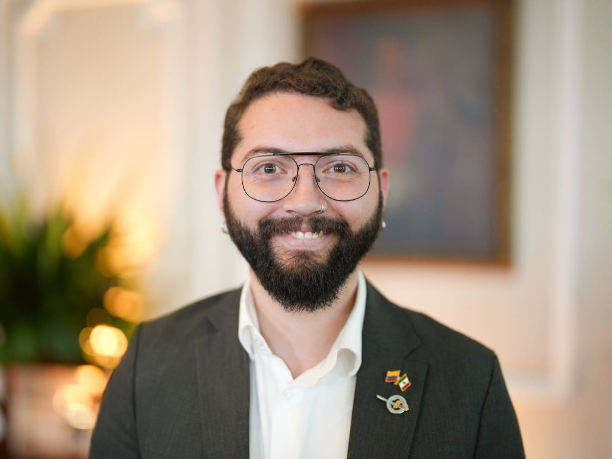 “Procuradora, disimule que hace política en su cargo”: Moisés Ninco, embajador en México