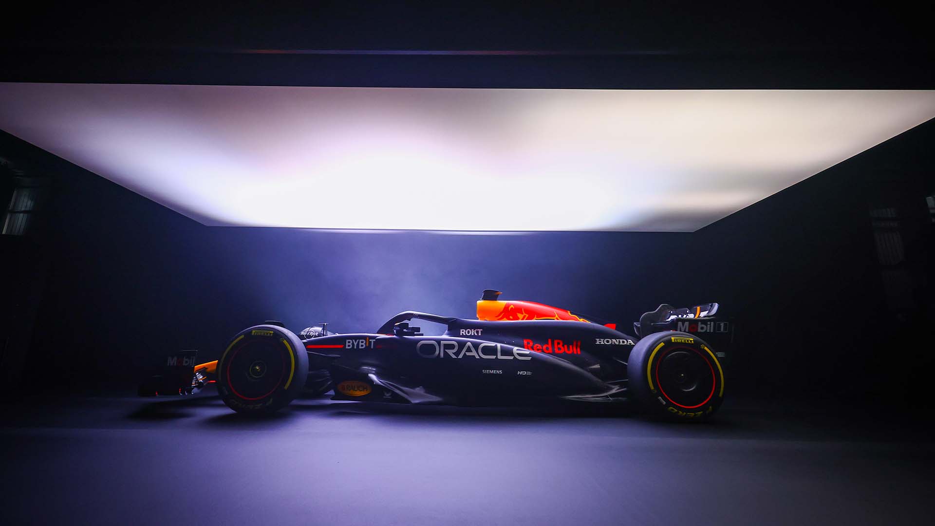 Red Bull presenta el RB20 de Verstappen y ‘Checo’ Pérez