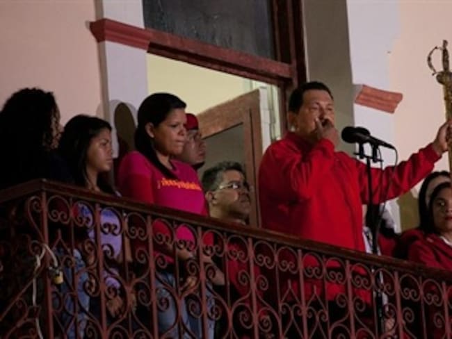Chávez logra cuarto mandato, estará 20 años en el poder