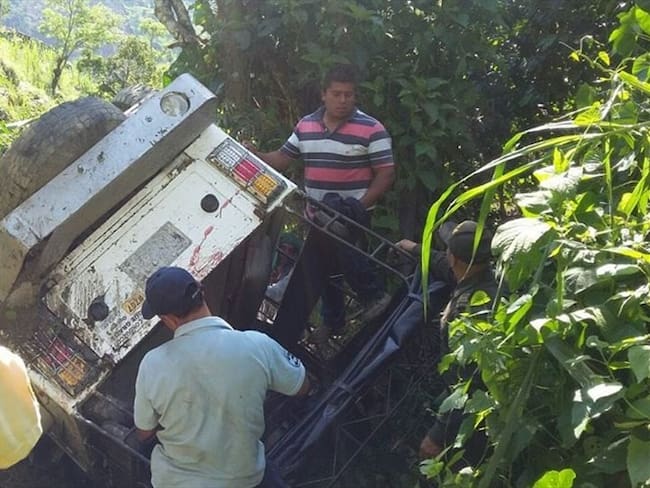 Supertransporte investiga inconsistencias en accidente escolar en Caldas. Foto: Cortesía/ Bomberos de Pácora.