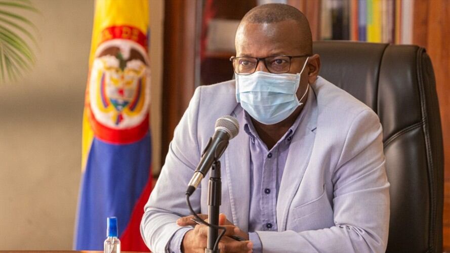 El gobernador Elías Larrahondo sostuvo una reunión con los 42 alcaldes. Foto: Gobernación del Cauca