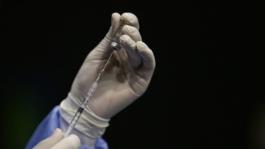 El ministro de Salud confirmó que el lunes llegarán 546.390 vacunas de Pfizer. Foto: Colprensa