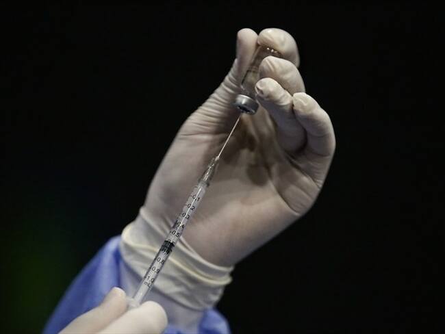 El ministro de Salud confirmó que el lunes llegarán 546.390 vacunas de Pfizer. Foto: Colprensa