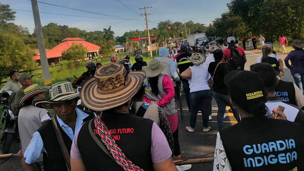 Comunidades indígenas bloquean dos rutas nacionales en Córdoba