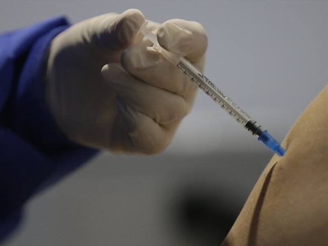 Ángela Torres, secretaria de Salud de La Guajira, explicó que tienen una disposición con el Gobierno Nacional para aplicar la vacuna Janssen en algunos lugares. . Foto: Colprensa