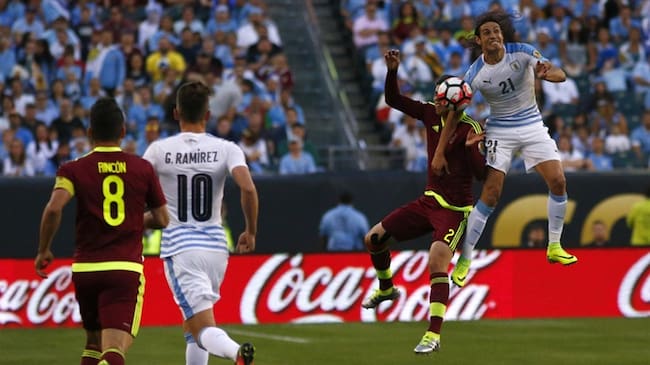 Uruguay contra Venezuela. Foto: Agencia EFE