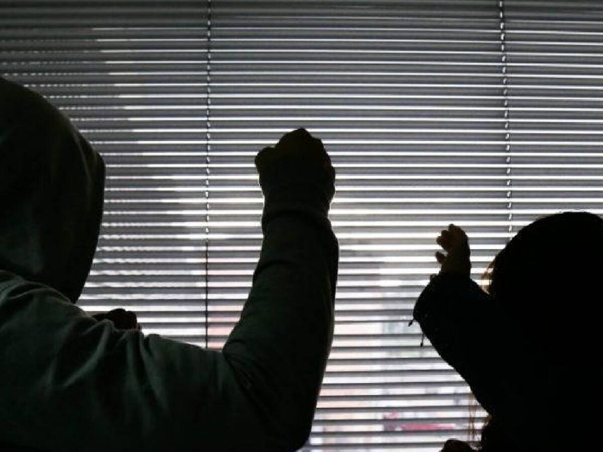 Menor de edad podría quedar cuadripléjica tras ser atacada por su expareja