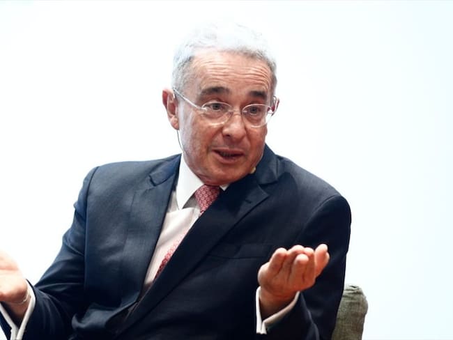 Uribe denunció que Márquez, Santrich y el Paisa están en el foro de Sao Pablo en Caracas