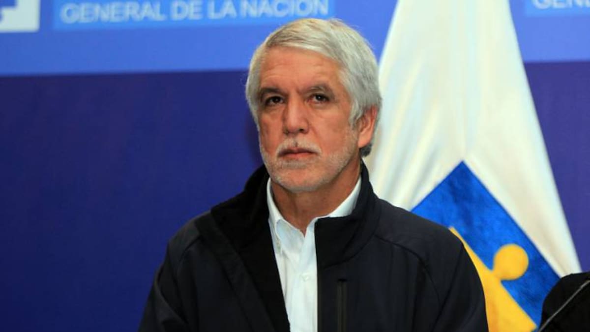 Exalcalde Peñalosa destapa retrasos en obras y problemas con el metro de Bogotá