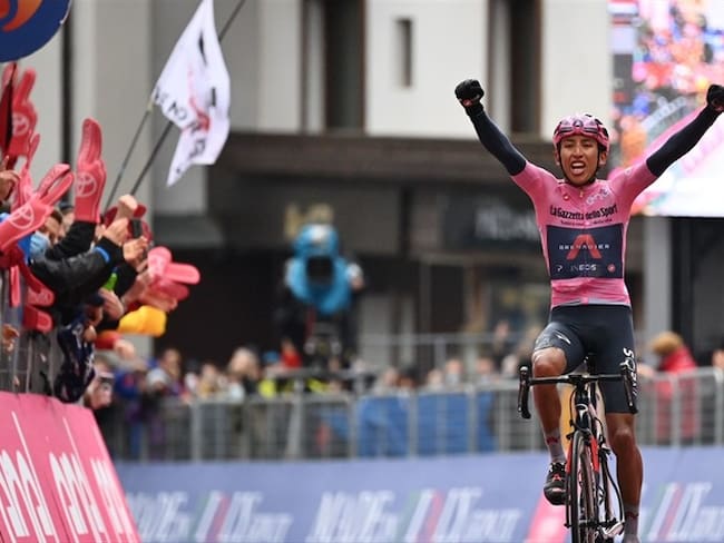 Egan Bernal está a una etapa de coronarse campeón del Giro de Italia 2021. Foto: Colprensa
