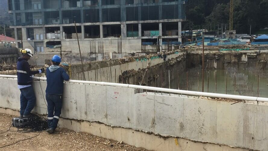 Aldea Proyectos es la encargada de las obras paralizadas del proyecto de la calle 100 con carrera Séptima. Foto: Redacción W Radio