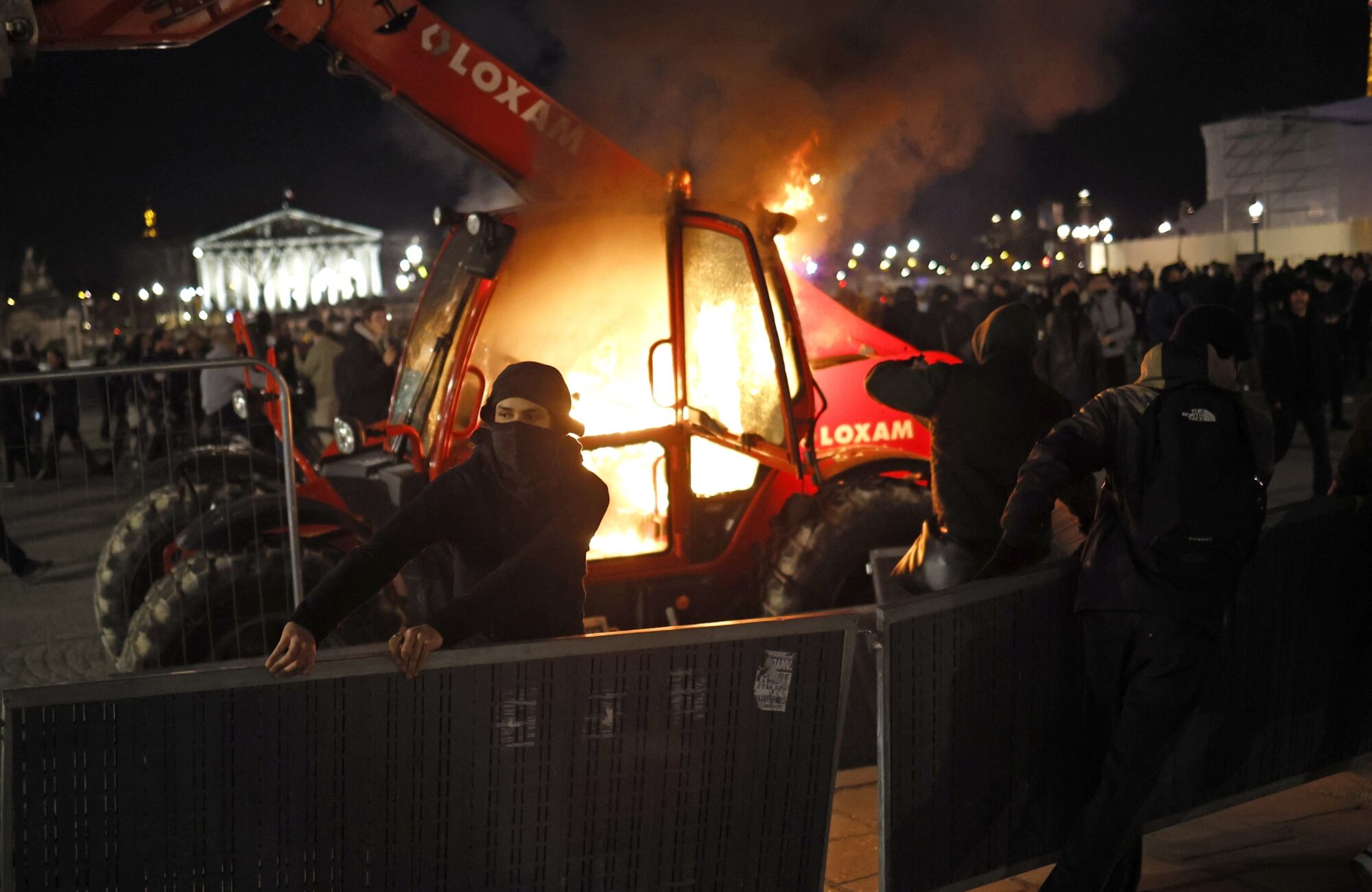 Manifestaciones en París tras reforma pensional | Crédito EFE