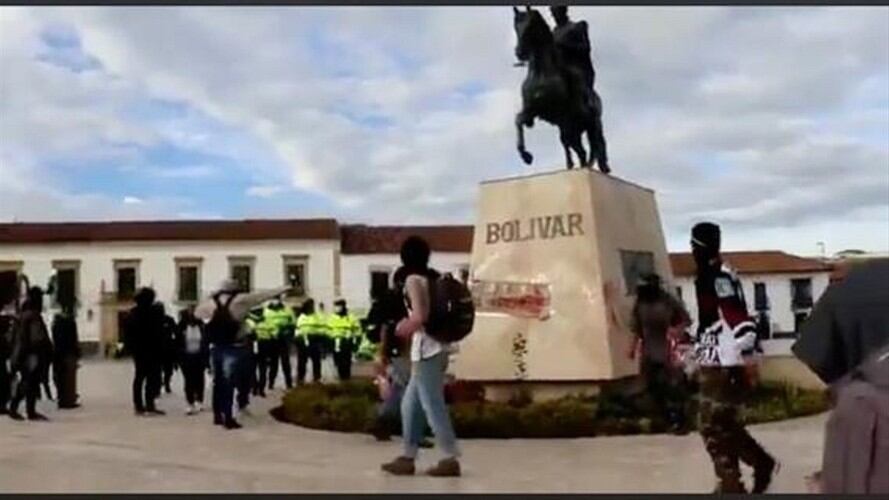 Daños en el patrimonio histórico y cultural de la ciudad. Foto: Redacción W Radio