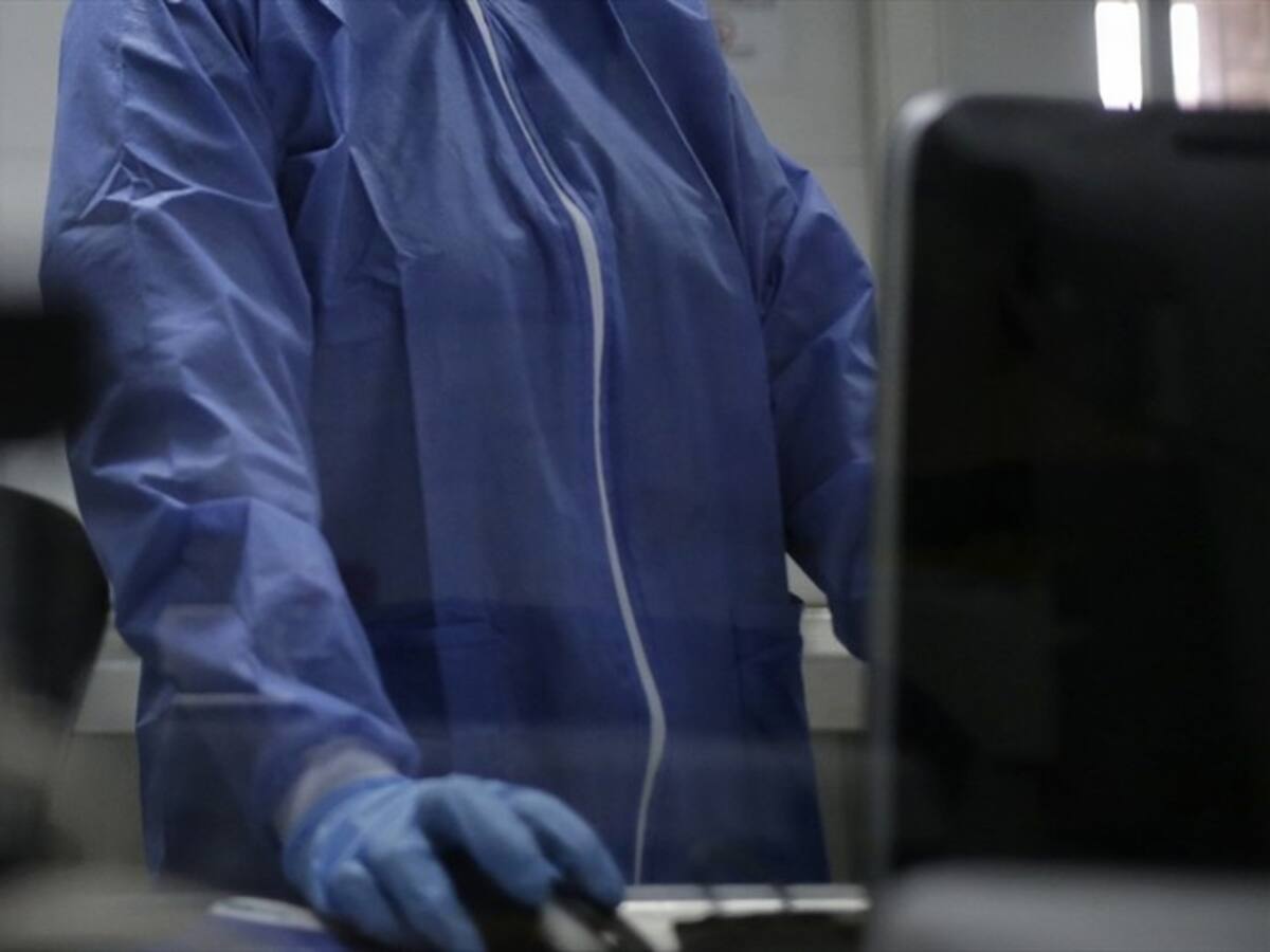 Condenan a dos médicos por la muerte de un bebé durante el parto