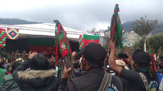 Las autoridades indígenas efectuaron las labores de levantamiento del cadáver . Foto: Cric