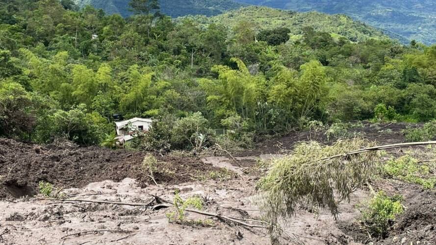 de Las autoridades municipales manifiestan que los campesinos, ubicados en las zonas de riesgo, están muy arraigados a su a sus viviendas, animales y cultivos. Foto: Alcaldía de Buenavista.