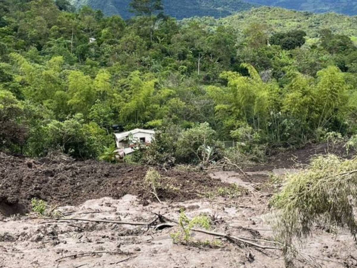 Boyacá: 40 familias en alto riesgo en Buenavista por remoción en masa